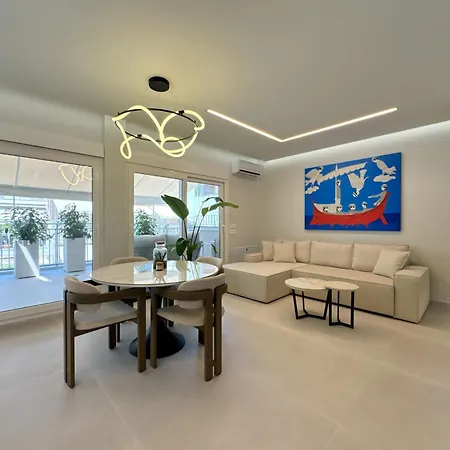 Luxurious Penthouse Centre Selanik